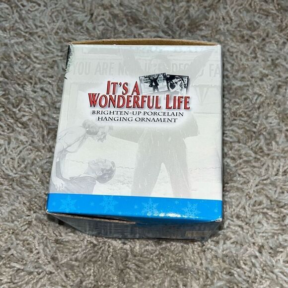 Martini's Bar Ornament It's A Wonderful Life Village Enesco 2002 - Picture 2 of 16